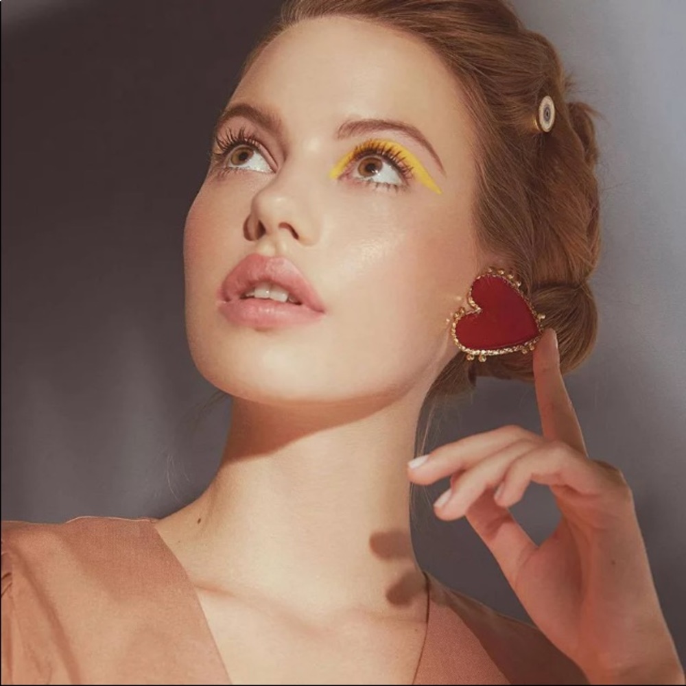 Boho Vintage Gold heart earrings - Picture 2 of 8